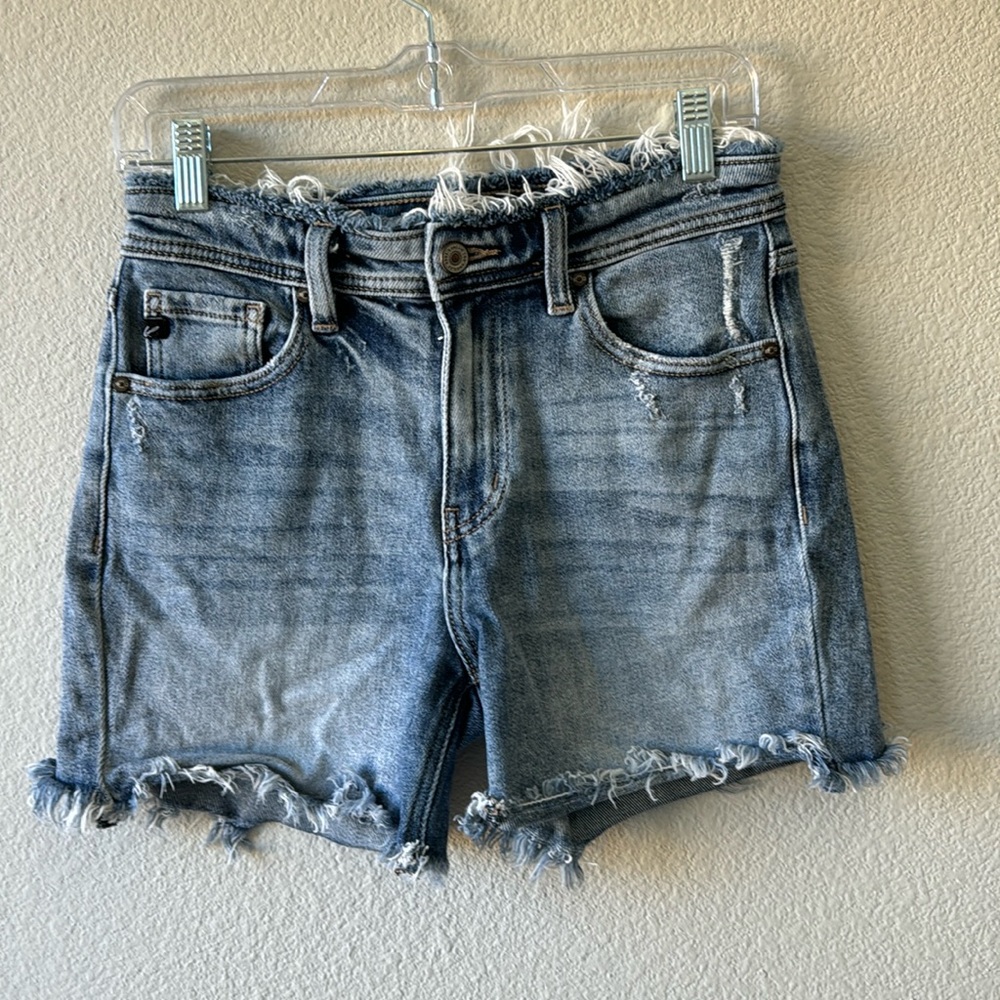KanCan Distressed Jean Shorts Size Medium